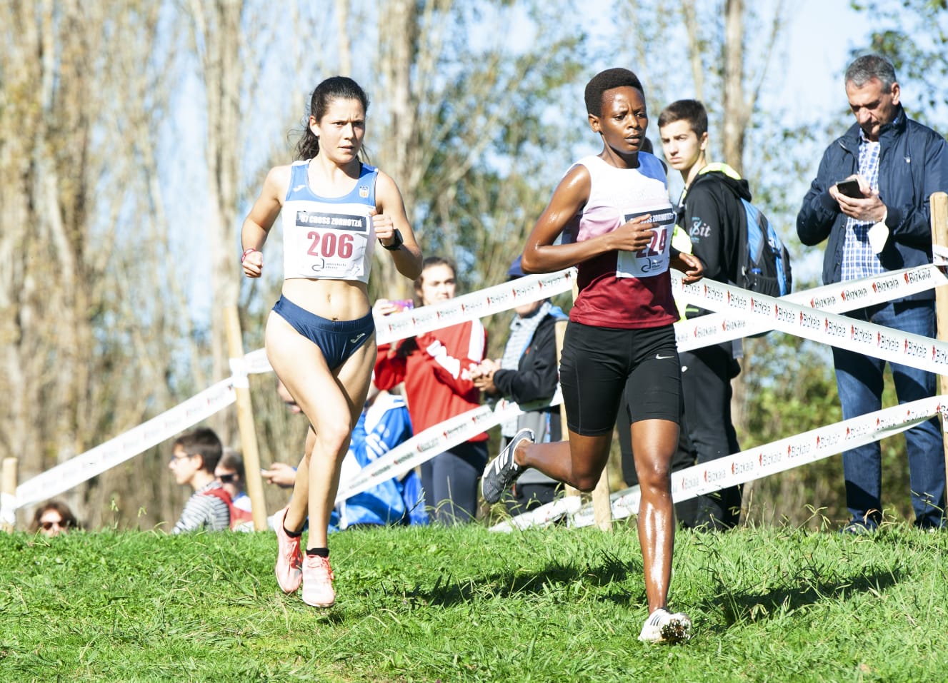 Isa Barreiro Cross