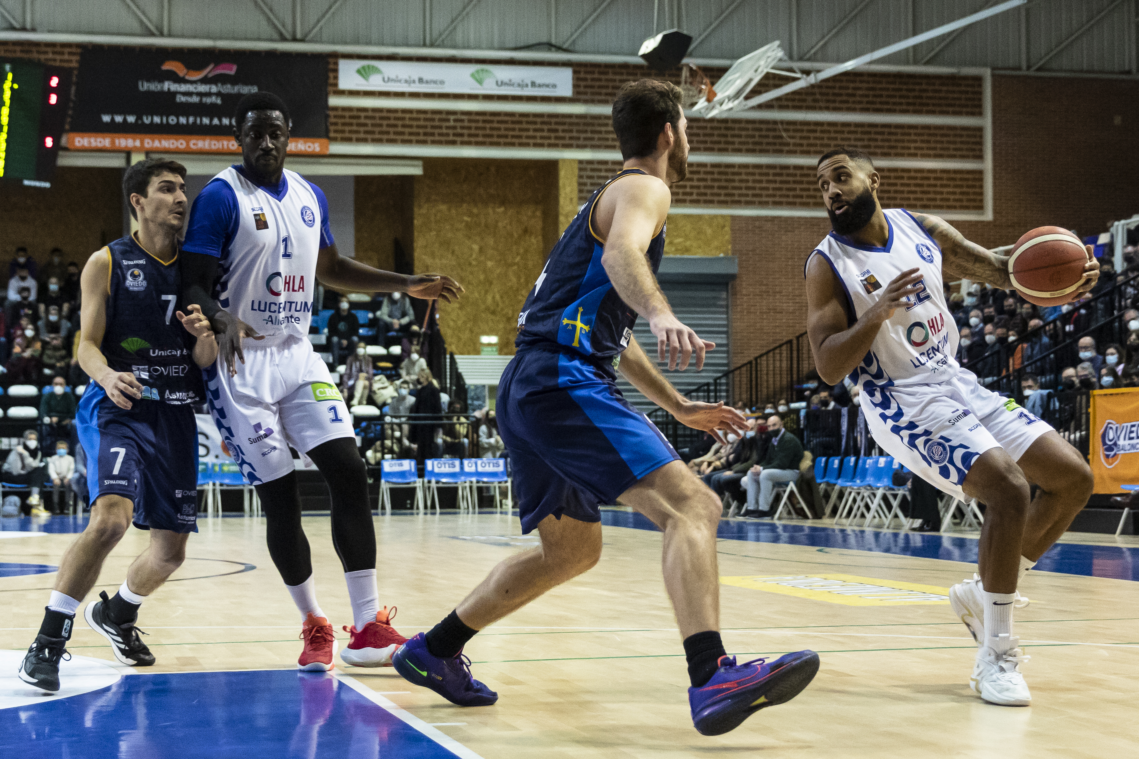 unicaja banco oviedo