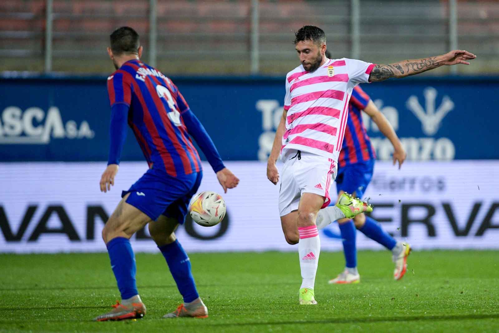 Borja Bastón