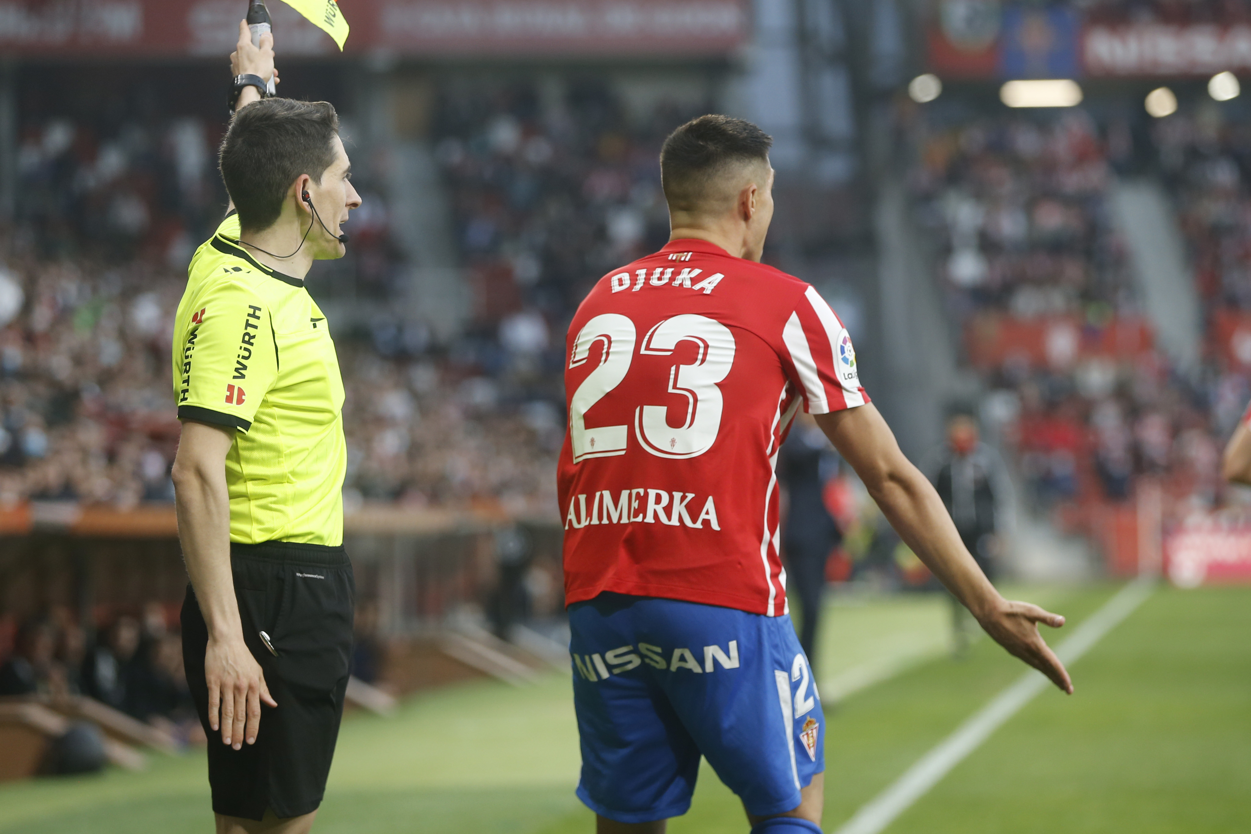 Djuka arbitro