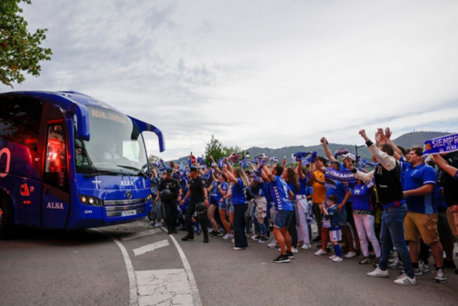 Último recibimiento al Real Oviedo en el Carlos Tartiere
