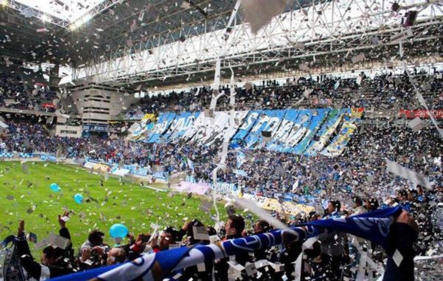 Lleno en el Carlos Tartiere en la promoción ante el Cádiz
