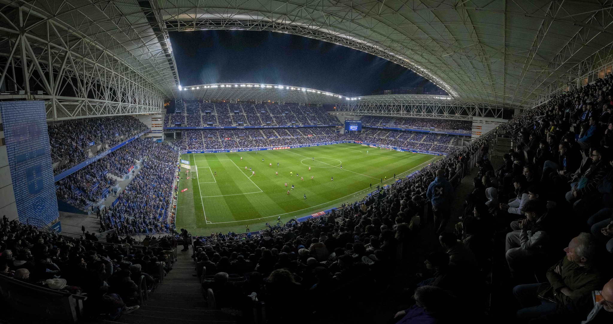 El Carlos Tartiere, lleno.