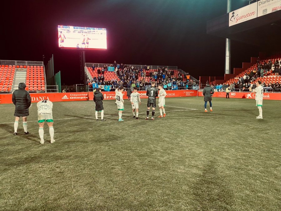 Jugadores del Real Oviedo en Anduva