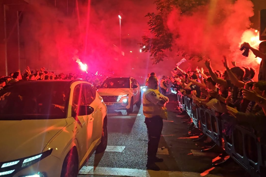 Recibimiento afición Oviedo