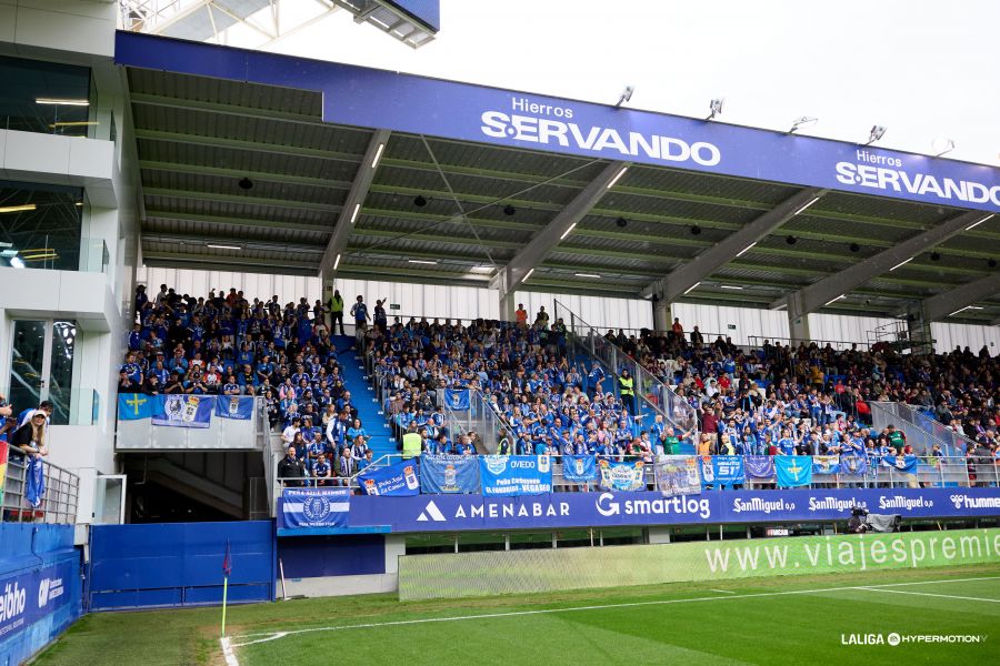Afición Oviedo Ipurúa